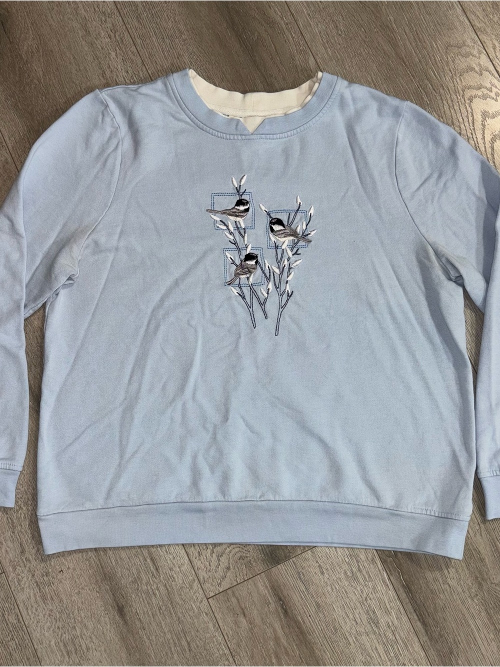 Vintage 90's Embroidered Chickadee Crewneck Sweatshirt Breckenridge Size PM